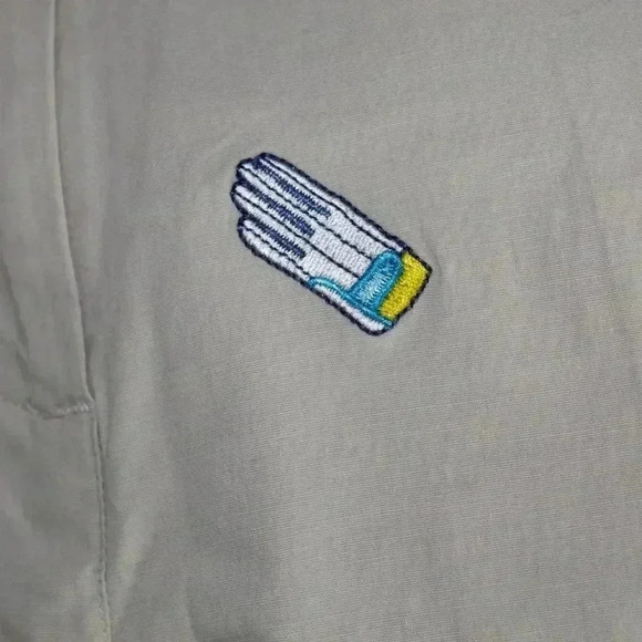 Lily Pulitzer kahki golf garden glove bermudas - Picture 4 of 8